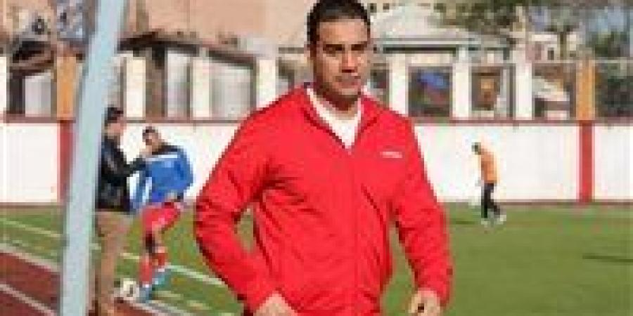 عبداللطيف
      الدوماني
      مديرا
      فنيا
      لفريق
      دكرنس
      في
      الموسم
      الجديد
      بالدوري
      الممتازب