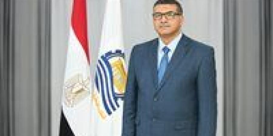 محافظ
      قنا
      يوجه
      بتوقيع
      غرامة
      5
      آلاف
      جنيه
      على
      رش
      الشوارع
      بمياه
      الشرب
      ويؤكد:
      لا
      تهاون
      مع
      إهدار
      المياه