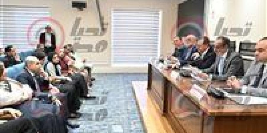 شريف
      باشا:
      مصر
      تمتلك
      مقومات
      فريدة
      تؤهلها
      لتكون
      مركزاً
      إقليمياً
      ودولياً
      رائداً
      خارطة
      السياحة
      العلاجية
      عالمياً