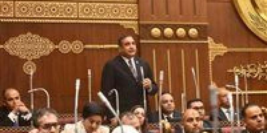عماد
      خليل
      أمام
      الشيوخ:
      الخطة
      طموحة
      ونطالب
      بآليات
      لتنفيذ
      مستهدفات
      الصادرات
      وتدريب
      العمالة
      لأسواق
      أوروبا
      والخليج