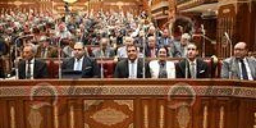 خطة
      2026/2027
      تستهدف
      خفض
      كثافة
      الفصول
      إلى
      30
      طالبًا
      ورفع
      نسبة
      التعليم
      الفني
      إلى
      55%