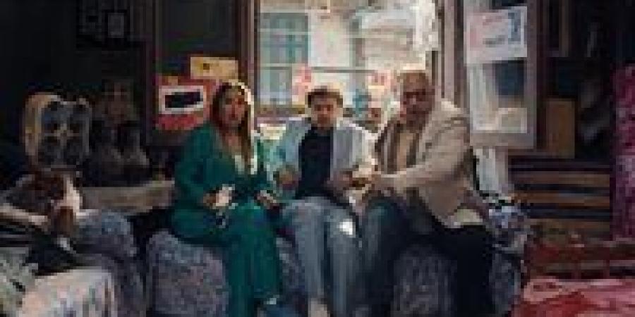 يعرض
      في
      9
      من
      يونيو..
      طرح
      برومو
      جديد
      لـ
      فيلم
      ابن
      مين
      فيهم
      بطولة
      ليلى
      علوي|
      فيديو