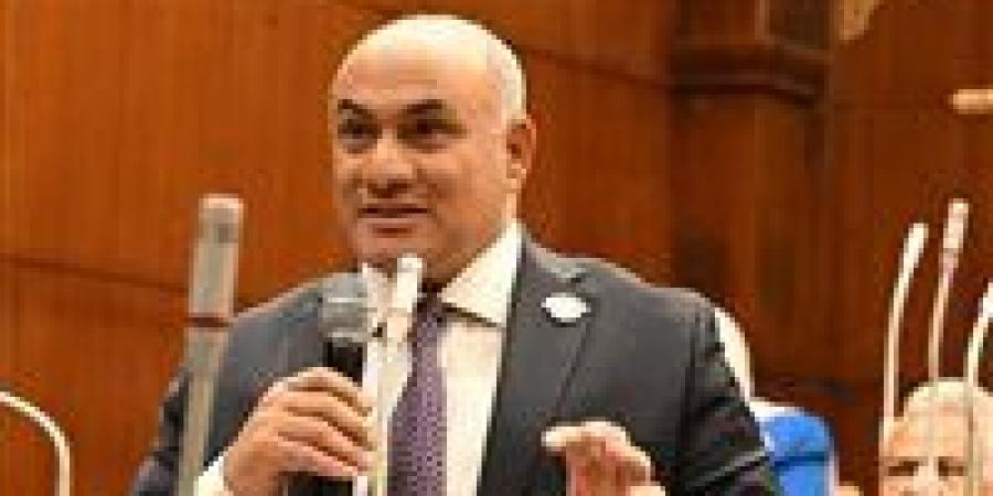 النائب
      شعبان
      رأفت:
      مصر
      مؤهلة
      لجذب
      استثمارات
      أكبر..
      ونطالب
      بتمكين
      القطاع
      الخاص
      وفتح
      أسواق
      جديدة
      للعمالة
      المصرية
      بالخارج