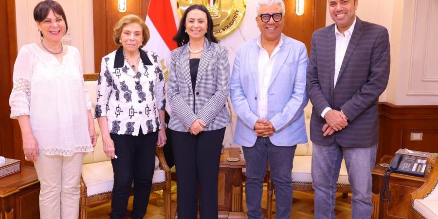 وزيرة التضامن تستقبل إدارة مهرجان أسوان لأفلام المرأة وتؤكد دعم الأنشطة الثقافية بالصعيد