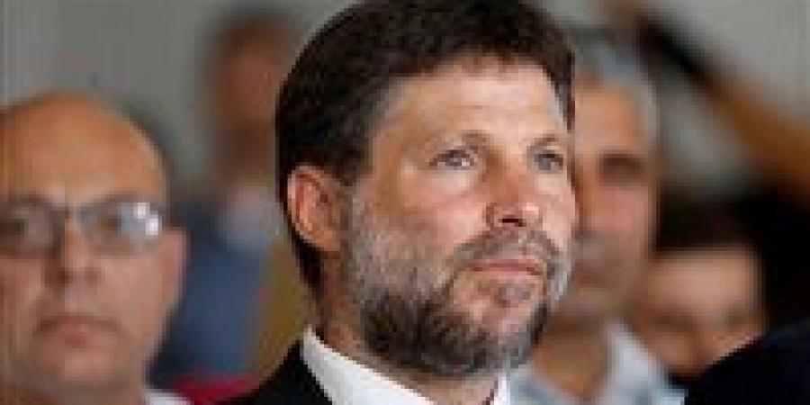 فرنسا
      تمنع
      وزير
      المالية
      الإسرائيلي
      وأربعة
      من
      قادة
      المستوطنات
      من
      الدخول
      إلى
      أراضيها