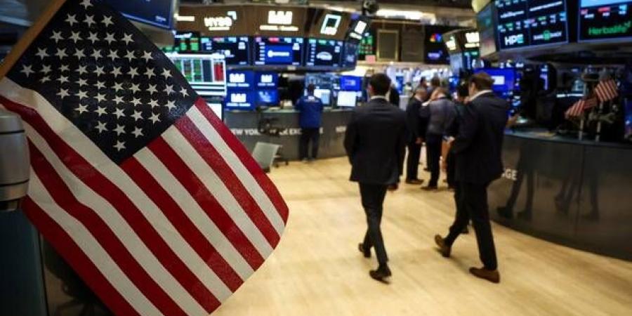 تراجع الأسهم الأمريكية عند الإغلاق وداو يهبط 900 نقطة