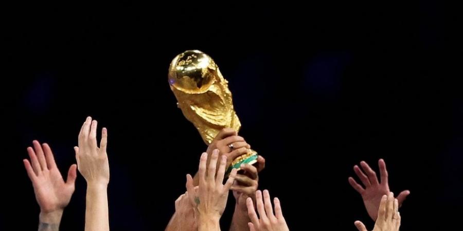 أشهر صدمات المونديال.. حين تنقلب الكرة على الكبار
