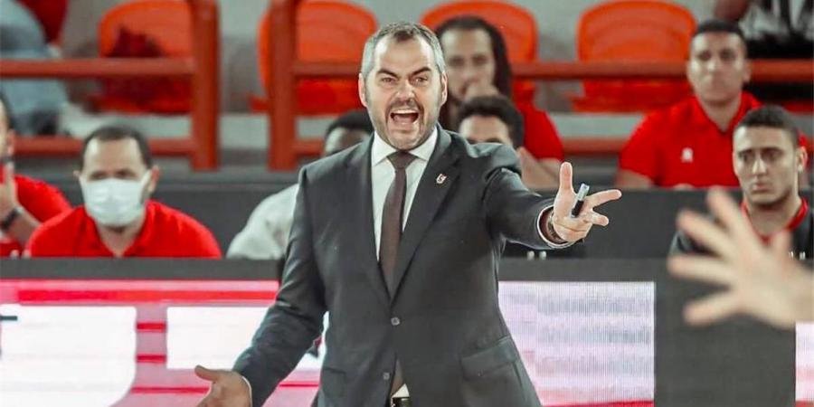 أوجستي
      يعلن
      قائمة
      منتخب
      السلة
      لتصفيات
      كأس
      العالم
      2027