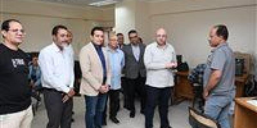 محافظ
      الفيوم
      يتفقد
      فعاليات
      البرنامج
      التدريبي
      لموظفي
      المراكز
      التكنولوجية
      على
      التطبيقات
      الخاصة
      بتطوير
      المحليات