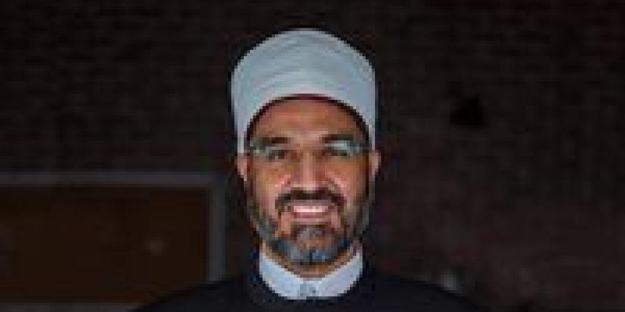 عمرو
      الورداني:
      غياب
      "المعنى"
      داخل
      الأسرة
      يهدد
      الأجيال
      الجديدة