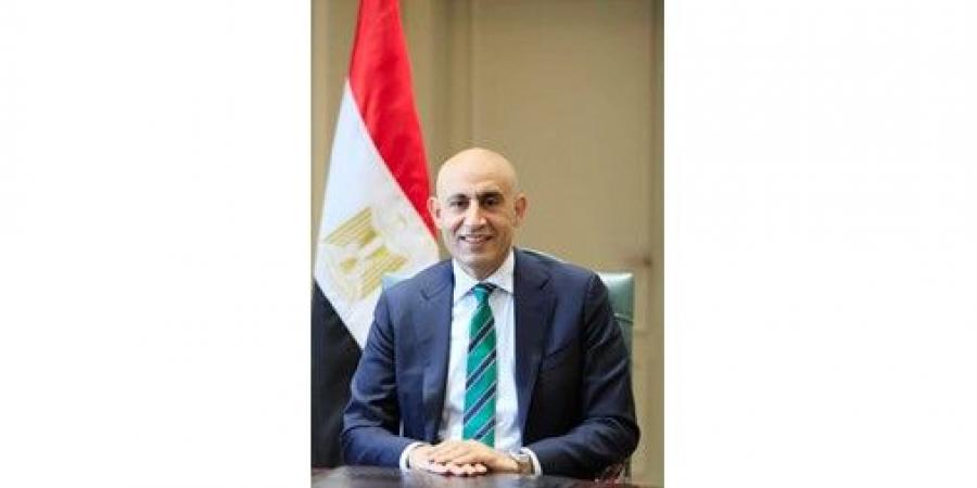وزير
التعليم
يعتمد
حافز
إثابة
2000
جنيه
لرؤساء
لجان
الثانوية
و1000
للملاحظين