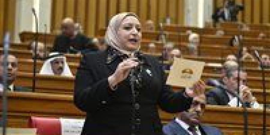 بعد
      جدل
      البيض
      والكلاب..
      النائبة
      سحر
      عتمان:
      طلبات
      الإحاطة
      الخاصة
      بي
      أُسيء
      فهمها
      وتم
      اجتزاء
      تصريحاتي
      بعيدًا
      عن
      سياقها
      الحقيقي