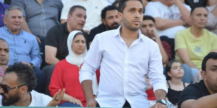 عاطف
      الخطيب
      راعيًا
      لنادي
      المنصورة
      ومشرفًا
      على
      الكرة
      لمدة
      3
      مواسم