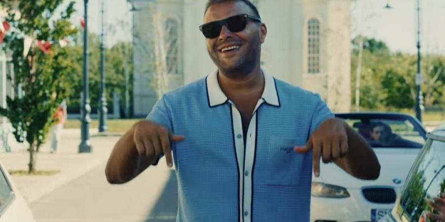 رامي
      صبري
      يطرح
      فيديو
      كليب
      جديد
      بعنوان
      القمر..
      تعرف
      على
      كلمات
      الأغنية