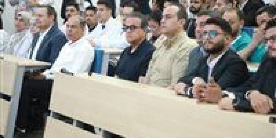 وزير
      الصحة
      يشهد
      تسجيل
      المواطنين
      بمنظومة
      التأمين
      الصحي
      الشامل
      بالمنيا
      ويتفقد
      مركز
      التدريب
      والمحاكاة