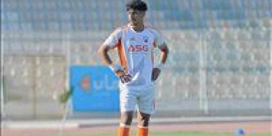 البنك
      الأهلي
      يضم
      كامل
      كابوريا
      صانع
      ألعاب
      بروكسي
      4
      مواسم