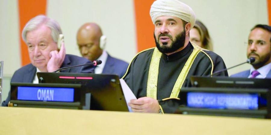 سلطنة
      عمان:
      النزاعات
      التي
      غابت
      عنها
      التسويات
      العادلة
      استمرت
      في
      التأثير
      على
      أمن
      المنطقة