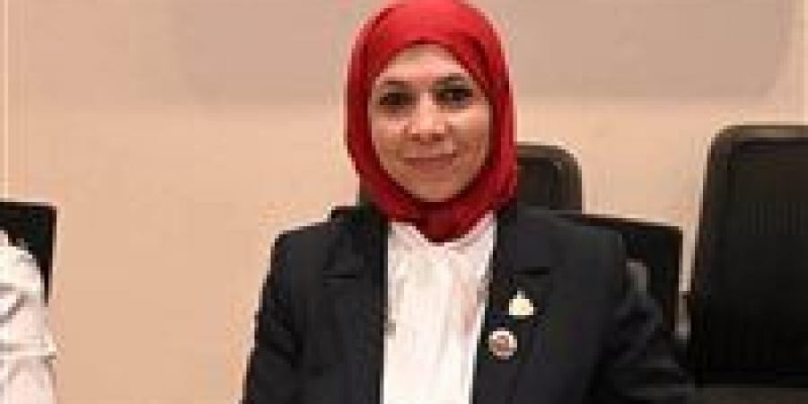 استجابة
      لطلبات
      النائبة
      مريم
      العزب
      لتطوير
      مدارس
      الخانكة