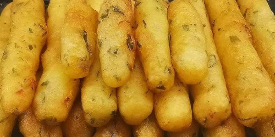طريقة عمل أصابع البطاطس المقرمشة بالخضار، أكلة مغذية وسهلة التحضير