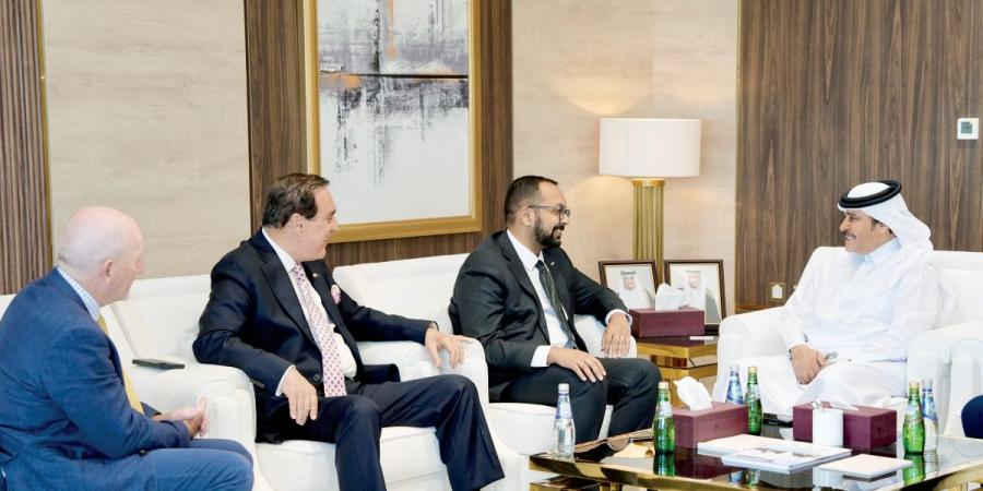 الغرفة تبحث التعاون التجاري مع المملكة المتحدة