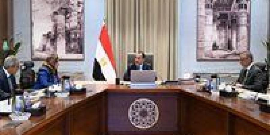 رئيس الوزراء يتابع مشروعات الجيزة.. ويوجه بتوفير اعتمادات إضافية لرفع كفاءة منظومة النظافة
