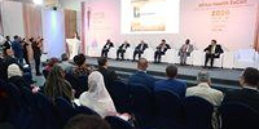 وزير
      الصحة
      يشارك
      في
      الجلسة
      الافتتاحية
      لمؤتمر
      أفريقيا
      هيلث
      إكسكون
      بعنوان
      “السيادة
      الصحية
      الأفريقية:
      من
      التبعية
      إلى
      الاستقلال
      الاستراتيجي”