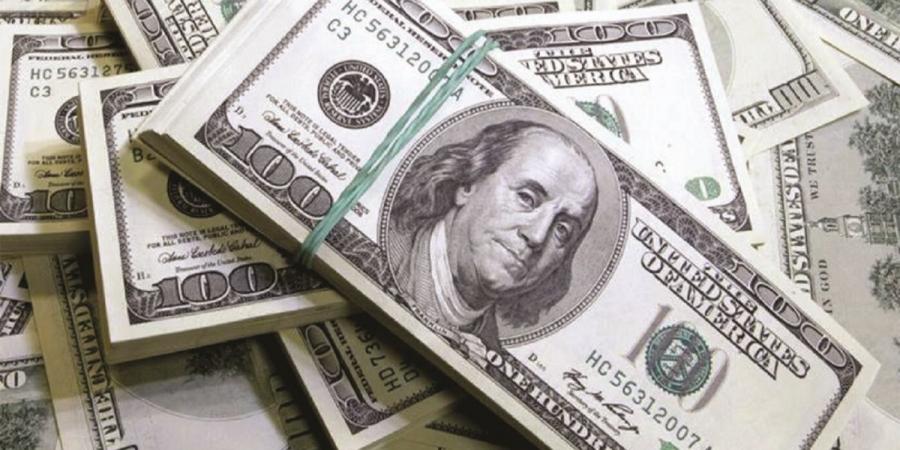 الدولار يقترب من أدنى مستوى في 10 أيام والين قرب 160 للدولار