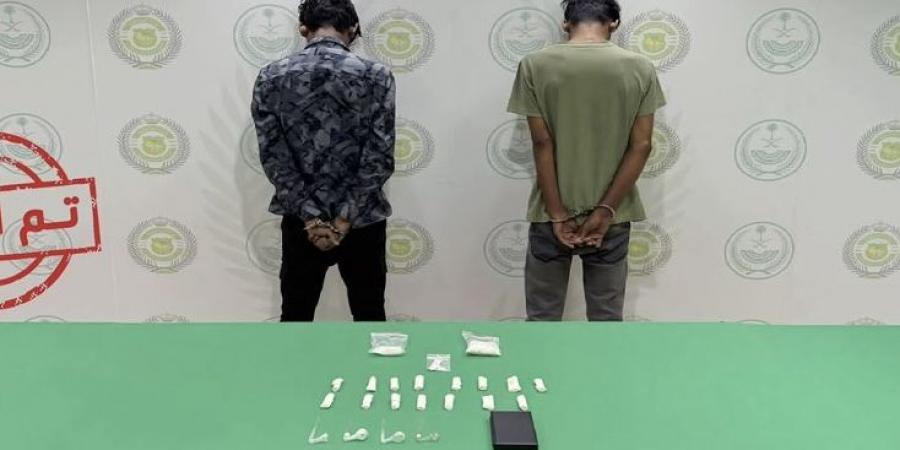 مكافحة
      المخدرات
      تضبط
      مقيمين
      في
      تبوك
      لترويجهما
      مادة
      الشبو