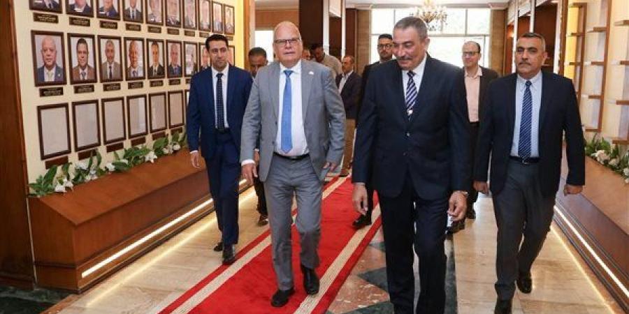 تفاصيل زيارة سفير السويد لميناء دمياط