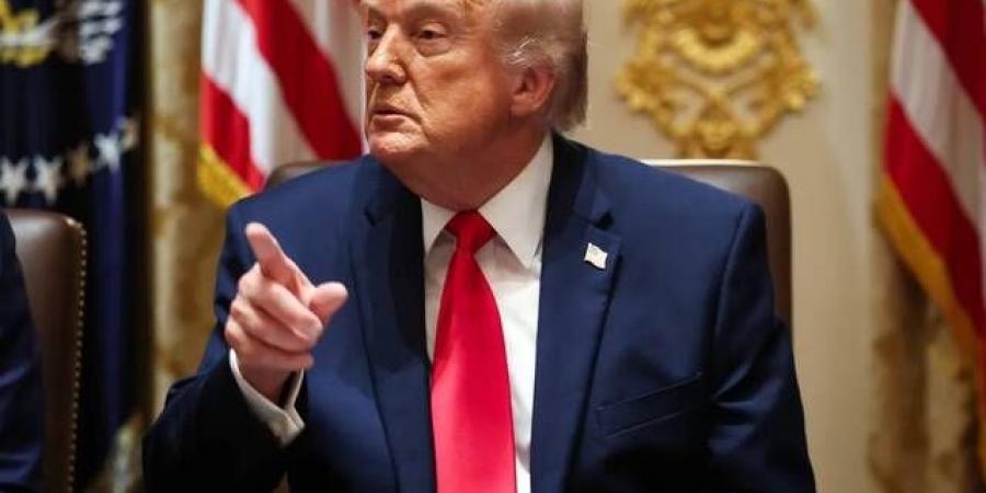 لماذا يشكل الإفراج عن أصول إيران صداعاً سياسياً لترامب؟