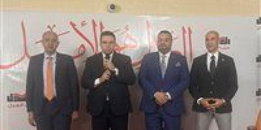 بعد
      جولة
      الإعادة..
      الدكتور
      أحمد
      دراج
      يفوز
      بمنصب
      أمين
      عام
      لحزب
      العدل