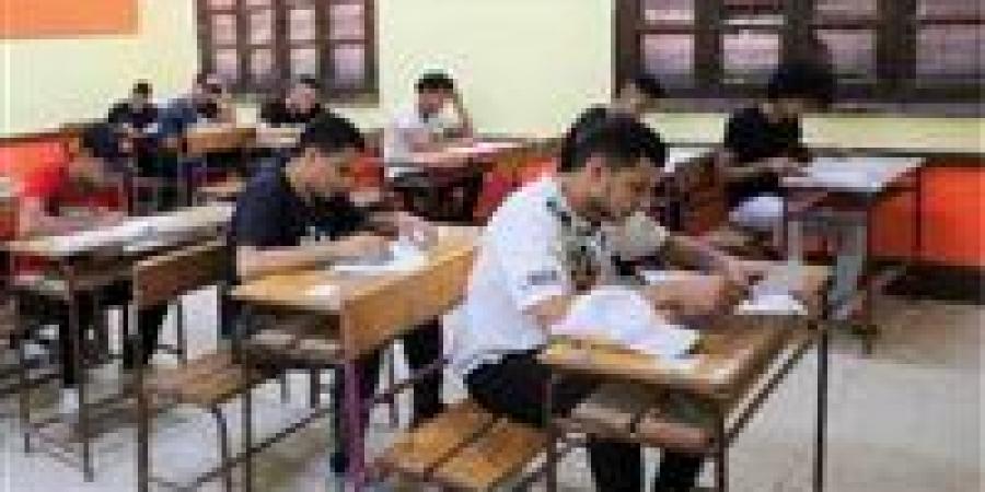 الثانوية
      العامة
      2026..
      امتحانات
      أكثر
      انضباطًا..
      ماذا
      يحدث
      خلف
      الكواليس؟