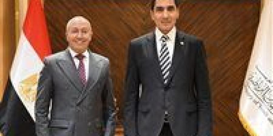 وزير
      الشباب
      والرياضة
      يكلف
      ممدوح
      الششتاوي
      مستشارا
      لشؤون
      الاستثمار