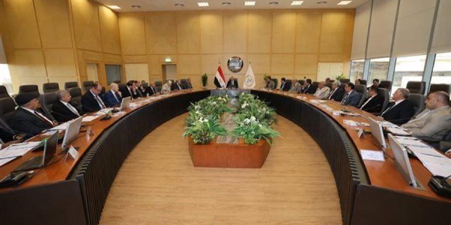 وزير النقل يترأس الجمعية العمومية للشركة المصرية لتجديد وصيانة خطوط السكك الحديدية