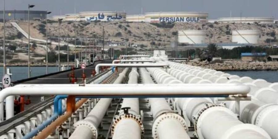 رفع
      العقوبات
      عن
      نفط
      إيران..
      بداية
      مرحلة
      جديدة
      بسوق
      الطاقة