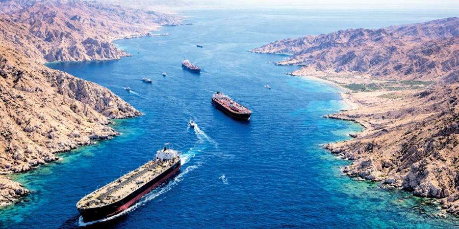 مضيق هرمز يشهد عبور أكبر عدد من السفن منذ بدء الحرب