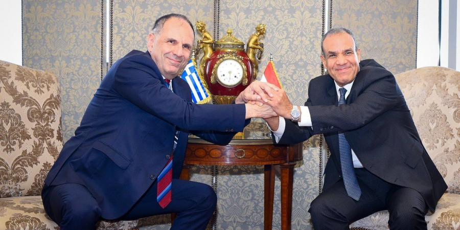«دبلوامسية
      الهاتف»..
      وزيرا
      الخارجية
      المصرى
      واليوناني
      يبحثان
      سبل
      دعم
      العلاقات
      الثنائية
      والتطورات
      الإقليمية