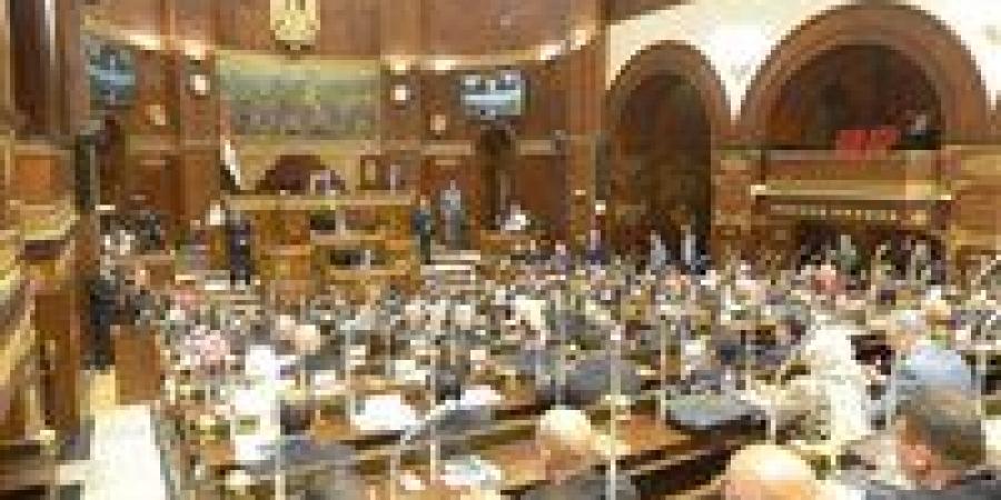 مجلس
      الشيوخ
      يعلن
      فض
      دور
      الانعقاد
      الأول
      للفصل
      التشريعي
      الثاني