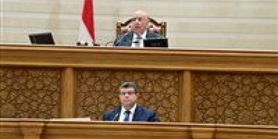 النائب
      محمد
      سليمان
      يستعرض
      تعديلات
      ضريبة
      القيمة
      المضافة:
      فرض
      ضريبة
      20
      جنيه
      لكل
      ألف
      قدم
      مكعب
      تطبق
      على
      الشركات
      وتخفيض
      ضريبة
      الأجهزة
      الطبية