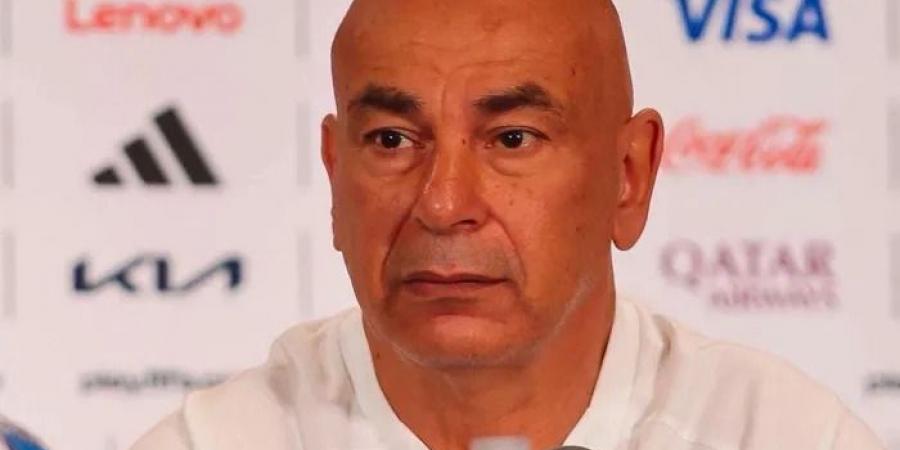 حسام
      حسن:
      مواجهة
      إيران
      هي
      "الأهم
      في
      دور
      المجموعات"