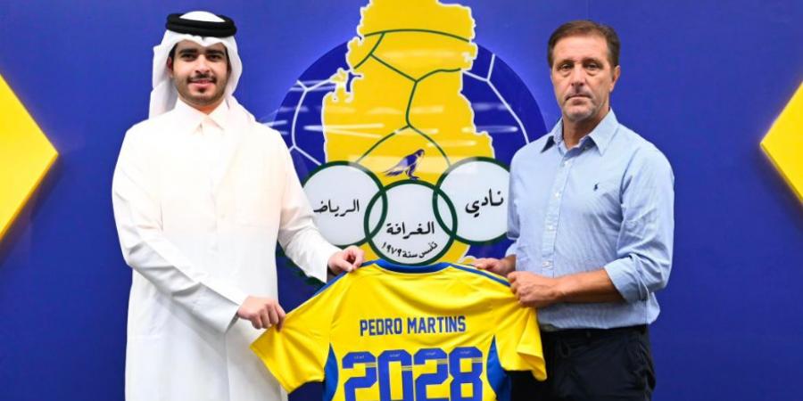 رسمياً.. الغرافة يمدد عقد بيدرو مارتينز لموسمين إضافيين