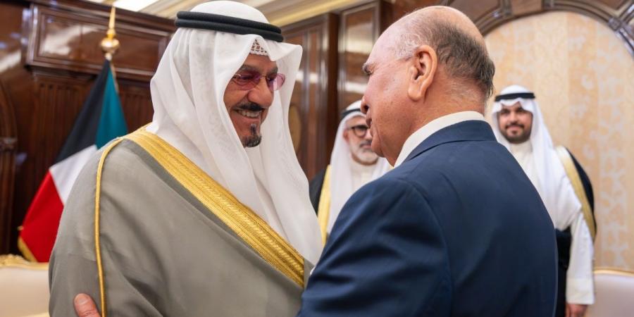 رئيس الوزراء يستقبل وزير خارجية العراق