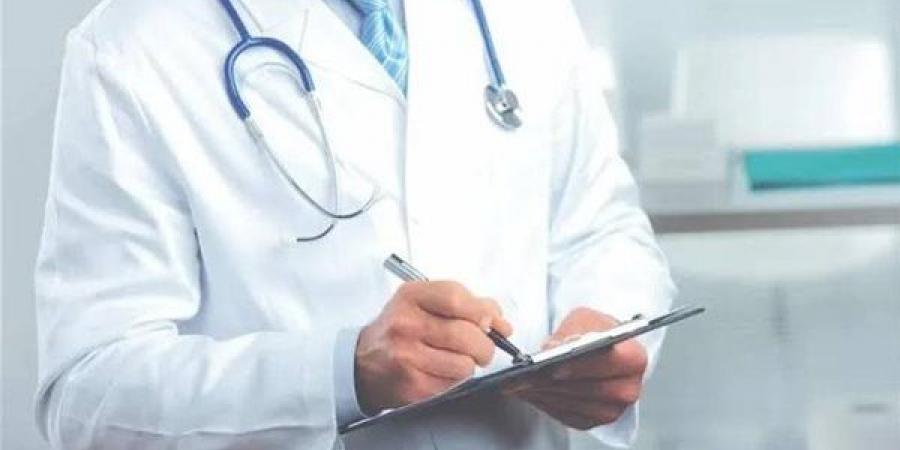 هل رؤية زيارة الطبيب في المنام تعني بشرى بالشفاء القريب؟