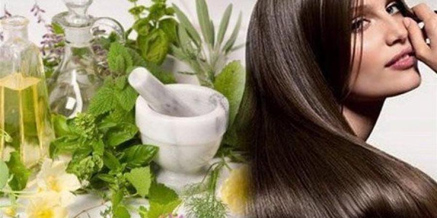 وصفات طبيعية لترطيب الشعر المجهد من الحر والرطوبة