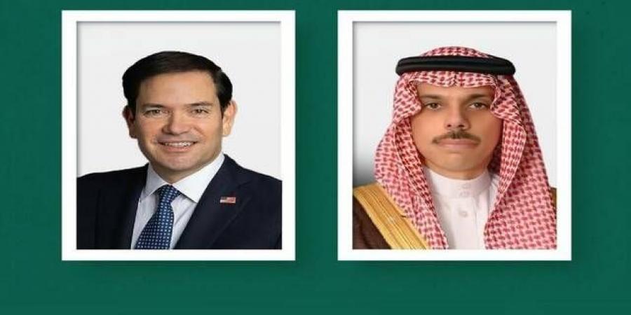 وزيرا خارجية السعودية وأمريكا يناقشان جهود تعزيز الأمن والاستقرار الإقليمي