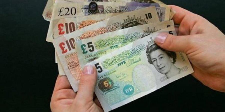 66.66 جنيه في المركزي، سعر الإسترليني بالبنوك المصرية (آخر تحديث)