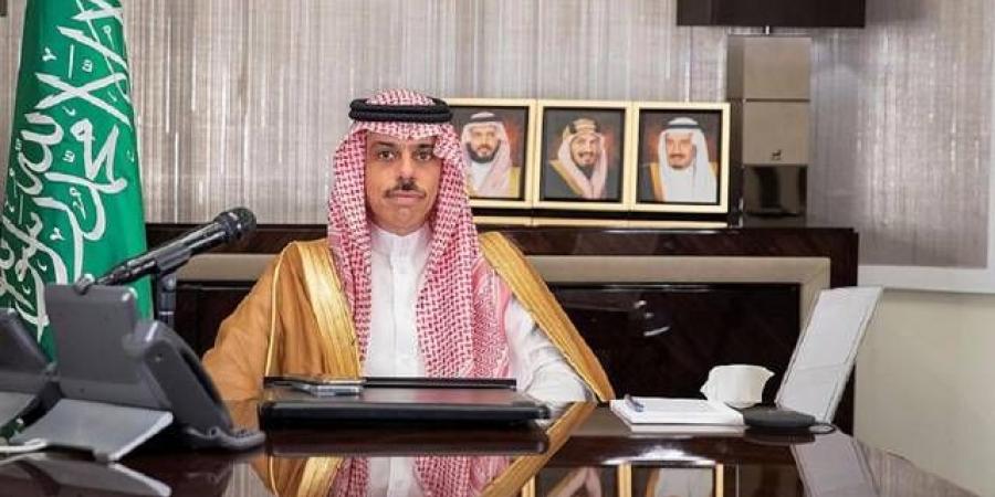 وزير
      الخارجية
      السعودي
      يبحث
      مع
      نظرائه
      العرب
      أمن
      الملاحة
      في
      مضيق
      هرمز