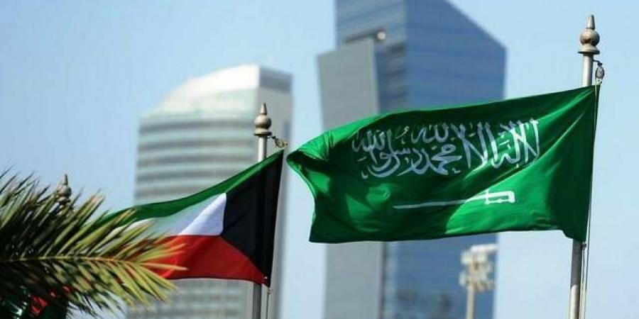 الكويت
      والسعودية
      تبحثان
      سير
      العمليات
      البترولية
      بالمنطقة
      المقسومة