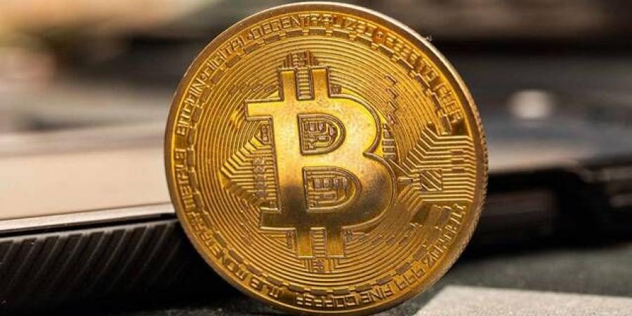 بيتكوين
      تتراجع
      بفعل
      التوترات
      الأمريكية
      الإيرانية
      ومخاوف
      التضخم