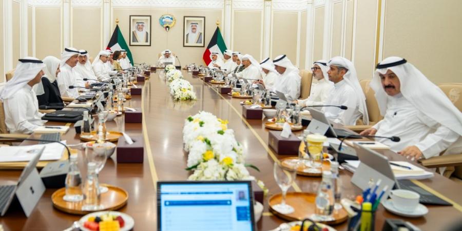 مجلس الوزراء الكويتي: الأمير الوالد قائد عظيم ورمز شامخ تميز بالرؤية الثاقبة